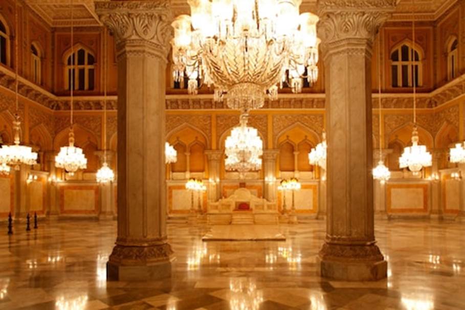 A large room with chandeliers  Description automatically generated with low confidence