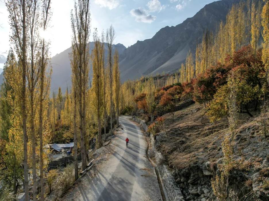 Cycling in the Hunza Valley