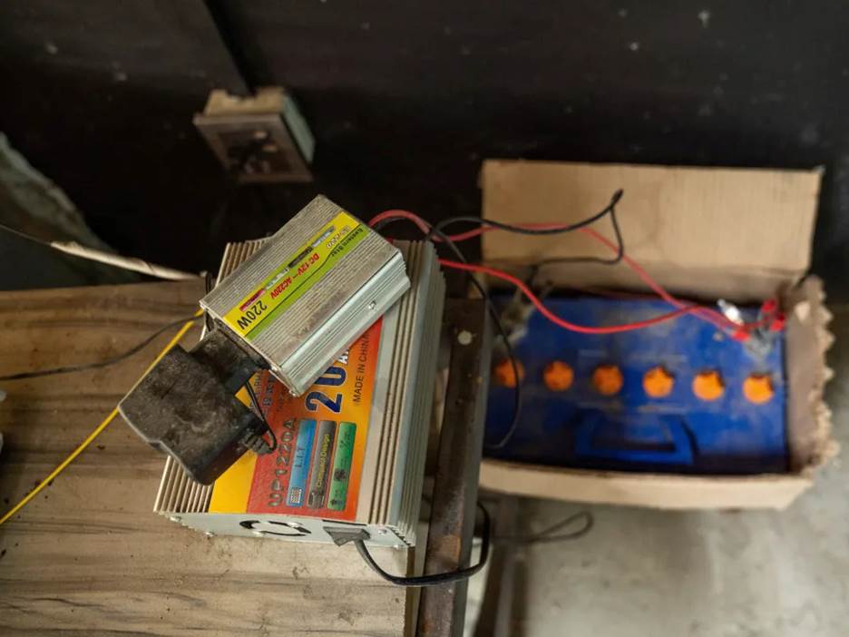 Car battery for back up electricity.