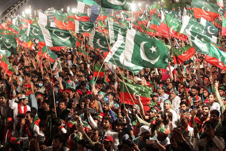 Ousted Pakistani PM Khan demands fresh elections | Reuters