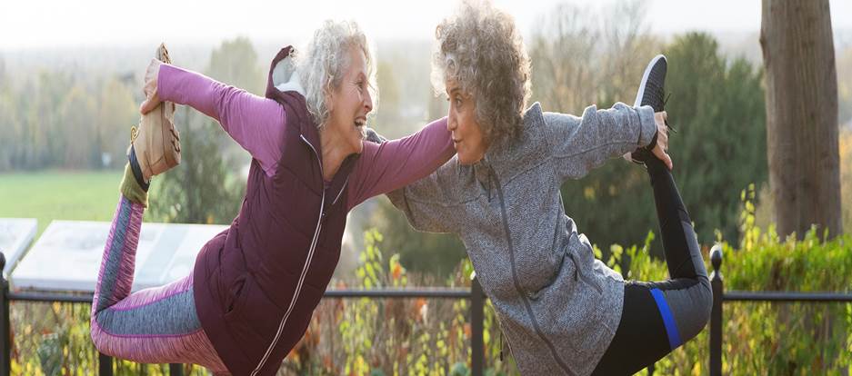 2-women-stretching