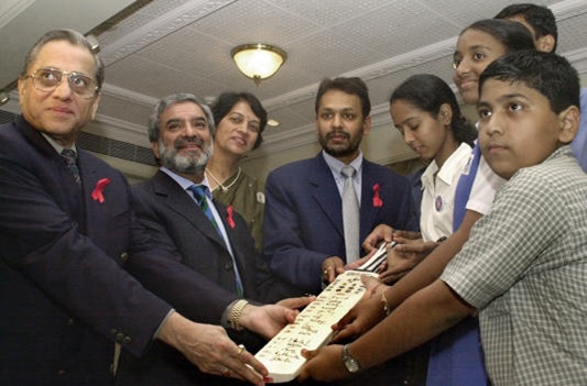 Ehsan Mani (second from left) remembers a more cordial age of India-Pakistan cricket relations: It was about personal relationships with our counterparts © Getty Images