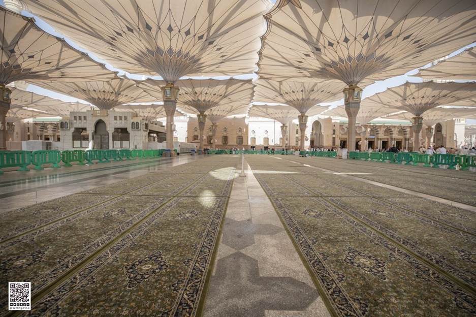 the prayer marts have been equipped with a radio frequency identification rfid system and laid out in the mosque to facilitate worshippers photo twitter haramaininfo