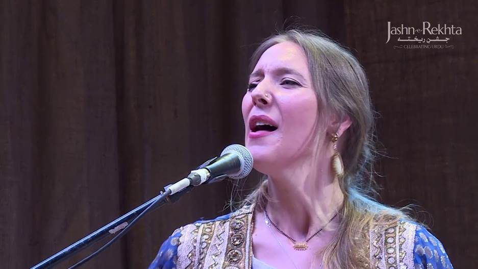 Main Jogi | Tanya Wells | Seven Eyes Band | Jashn-e-Rekhta 4th Edition 2017  - YouTube