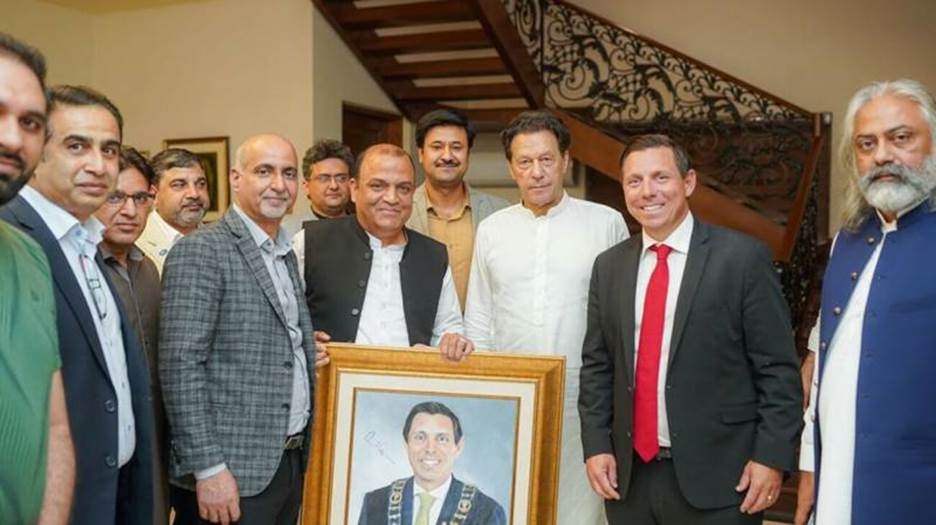 Canadian opposition leader calls on Imran Khan