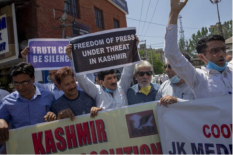 Kashmir's media survived blackout – but warn of shrinking freedoms - CSMonitor.com