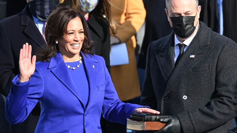 Kamala Harris sworn in as first female US vice-president – video | US news  | The Guardian