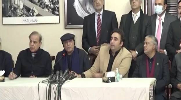 Bilawal Bhutto's reaction to Asif Zardari calling him 'Prince Charming' and Shahbaz Sharif his brother. Sometimes I feel bilawal can do something but he is stuck with his father : r/PAK