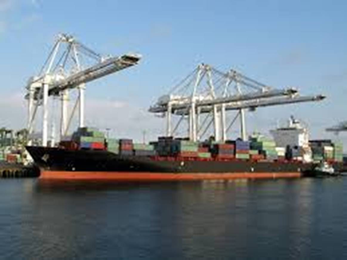 Importing and exporting in Italy