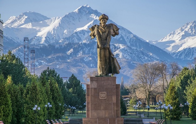Bust monument to the thinker and writer Abu Nasr al-Farabi &ndash; Visit Almaty